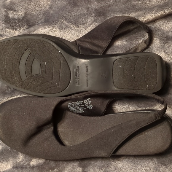 Prepidiction slingback 9 1/2 W shoe - Picture 2 of 2